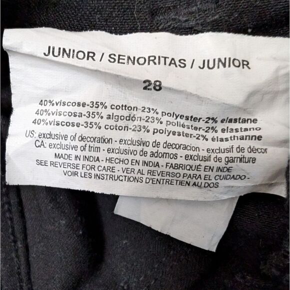 Talbots crop flare size 28 black embroidery cutwork embellished  jeans, stretchy - Picture 5 of 6